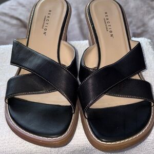 Kenneth Cole Reaction. Women's Black leather wedge Slide Sandals